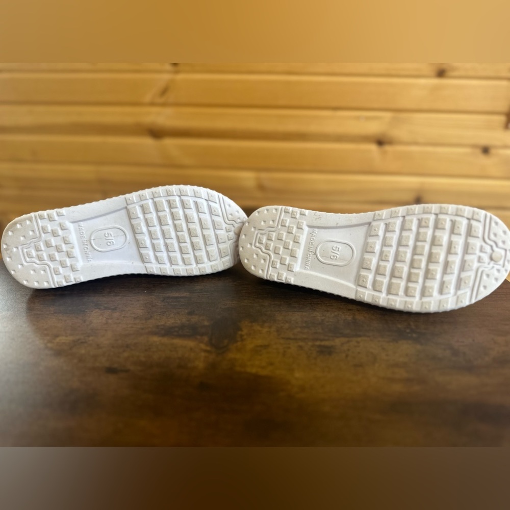 Womens Slides Sandals Size 5/6 Bobbie Brooks - Picture 6 of 10